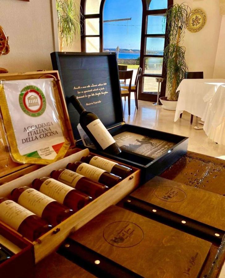 Hotel Saraceno Al Faro Taranto Eksteriør billede
