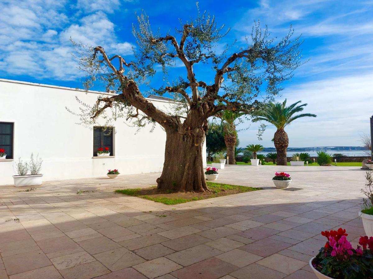 Hotel Saraceno Al Faro Taranto Eksteriør billede