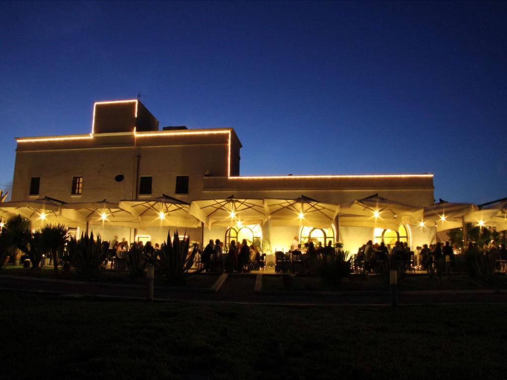 Hotel Saraceno Al Faro Taranto Eksteriør billede
