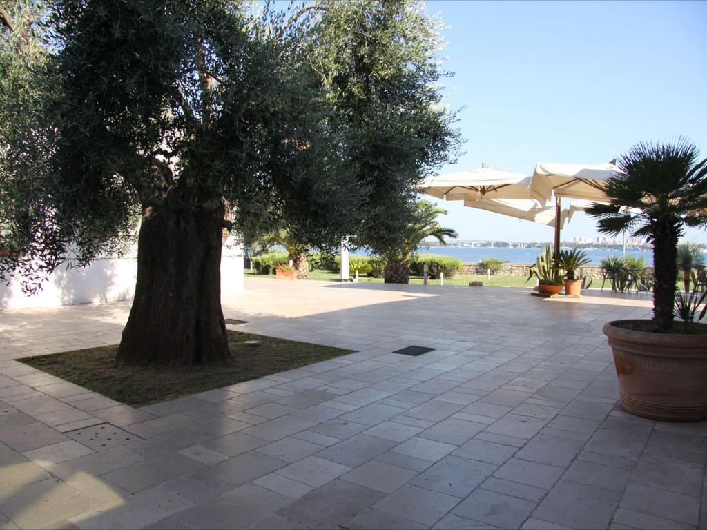 Hotel Saraceno Al Faro Taranto Eksteriør billede